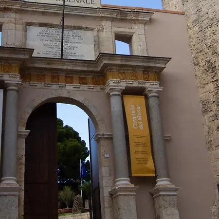 Dimora Madonna Della Speranza * Cagliari