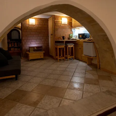 Dimora Madonna Della Speranza * Cagliari